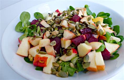 Recept Lunchsalade Met Rode Biet Appel En Pompoenpitten Optima Vita