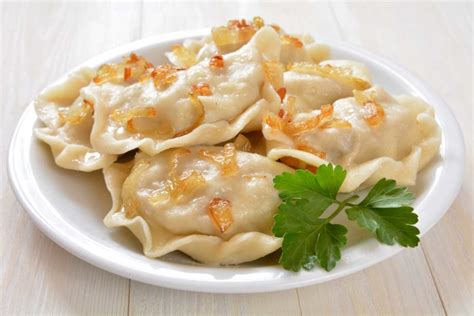 WRZESIEŃ MIESIĄCEM PIEROGA Restauracja Śtantin