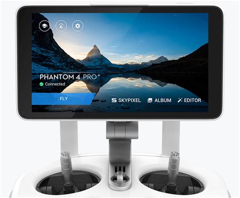 DJI Introduces the Phantom 4 Pro drone