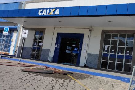 Midianews Bandidos Tentam Explodir Ag Ncia Da Caixa Na Fernando Corr A