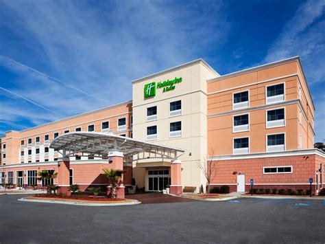 Hotel Near Parris Island In Beaufort Sc Holiday Inn And Suites