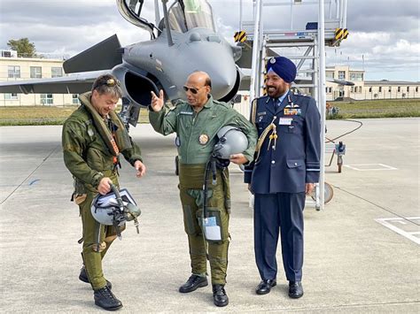 Defence Minister Rajnath Singh Takes Delivery Of First Rafale Fighter ...