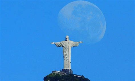 É Verdade Que O Cristo Redentor Caiu - Veja cinco momentos em que o Cristo Redentor caiu nas graças dos ...