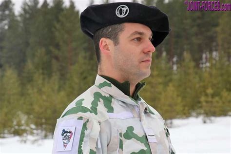 La Tarte French Chasseurs Alpins Beret Joint Forces News