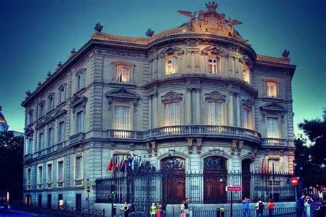 El Culebrón del Palacio de Linares Incesto Fantasmas y una Falsa