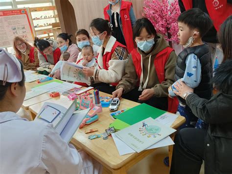 学雷锋精神，展志愿风采——医学与健康学院“小红帽”志愿服务队赴协和医院开展共建活动 医学与健康学院 武汉轻工大学