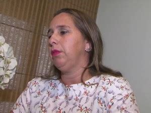 G Fam Lia Espera Libera O De Corpos De Crian As Mortas Dias Ap S