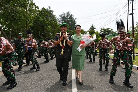 Acara Tradisi Penyambutan Dan Pelepasan Komandan Korem