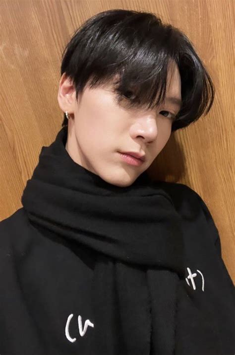 TENSSMILE On Twitter Black Or Blonde Hes Still Serving Us Ten