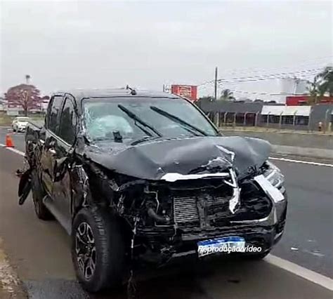 Motorista De Caminhonete Foge Ap S Causar Acidente Em Mar Lia Vis O