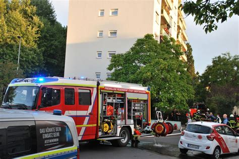 Wohnungsbrand In Mehrfamilienhaus Rauchmelder Verhindert Schlimmeres