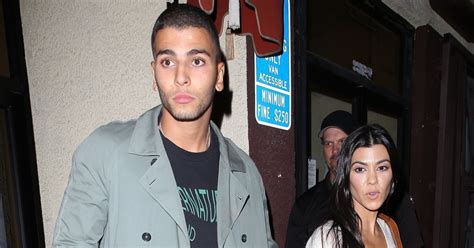 Younes Bendjima Et Sa Compagne Kourtney Kardashian Les C L Brit S