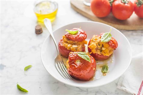 Pomodori ripieni di pane in Toscana li fanno così Ricetta Agrodolce