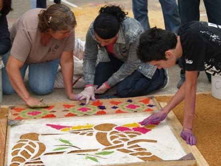 Guatemala tierra de cultura tradición y tamales ALFOMBRAS EN GUATEMALA