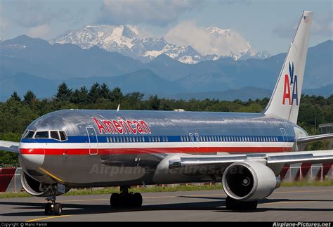 N Aa American Airlines Boeing Er At Milan Malpensa Photo