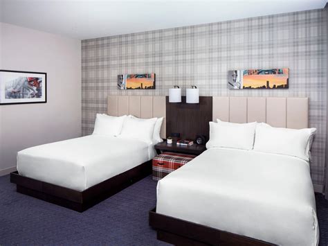 Pet-Friendly Boston Hotel Rooms | Hyatt Centric Faneuil Hall