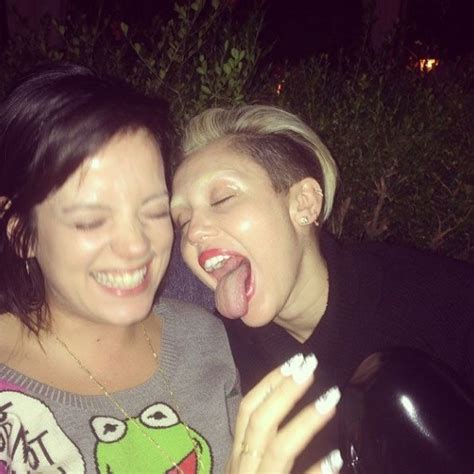 Miley Cyrus debuts drastic new beauty look with bleached eyebrows