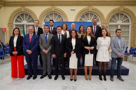 Ana Moreno toma posesión como presidenta del Colegio de Economista en