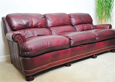 Hancock and Moore Burgundy Leather Sofa : EBTH