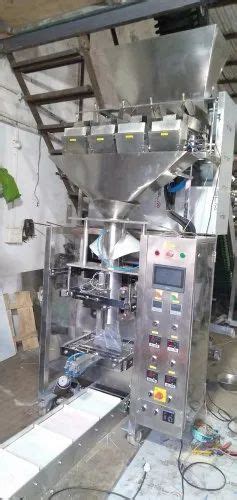 Stainless Steel Centre Sealing Fryums Pouch Packing Machine For Food