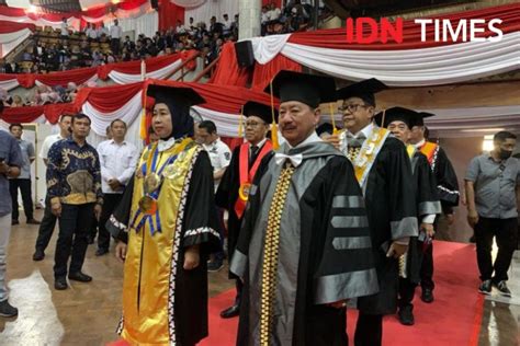 Wali Kota Balam Herman Hn Dapat Gelar Doktor Honoris Causa