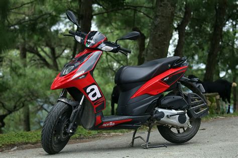 Aprilia SR150 ABS | New Scooters & Mopeds | Scoot Scoot