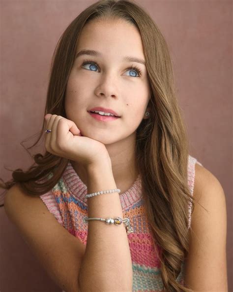 Alisha Weir Biography Age Career Net Worth Parent Movies