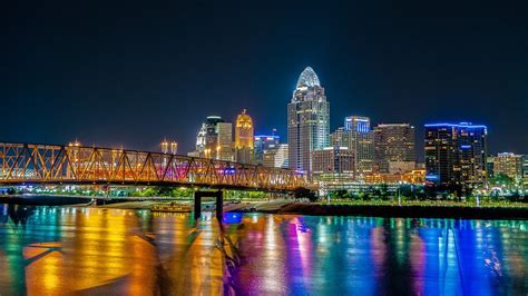 4k Cincinnati Ohio Night Skyline Wallpaper Digital Download Etsy