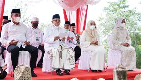 Wapres Berziarah Ke Mahligai Makam Islam Tua Di Barus Wakil Presiden