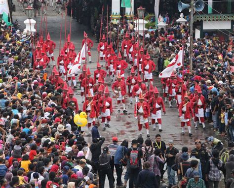 7 Tradisi Peringatan Maulid Nabi Muhammad SAW Di Jawa Tengah