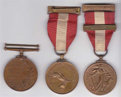 1939 46 Emergency Service Medals Red Cross Issue With One Bar And