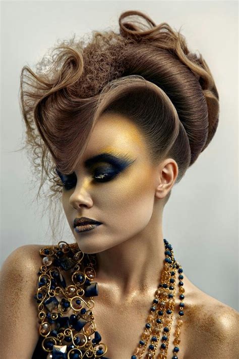 Pin By Fina Moreno On Recogidos Long Hair Designs Competition Hair