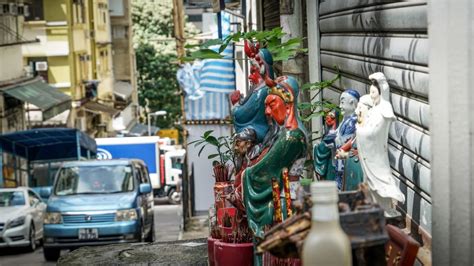 Hong Kong: A city of contrasts - CGTN