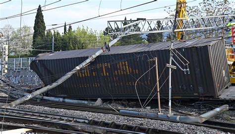 Deragliato Carro Merci Come Chiedere Il Rimborso A Trenitalia E Italo