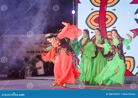 Bukhara Uzbekistan June 19 2023 National Dancers Performing