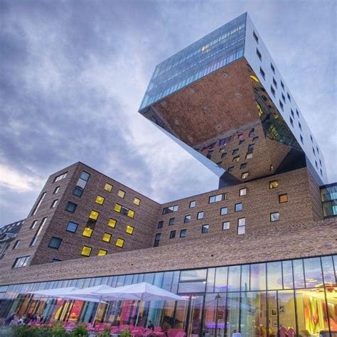 nhow Rotterdam Hotel | art and architecture hotel