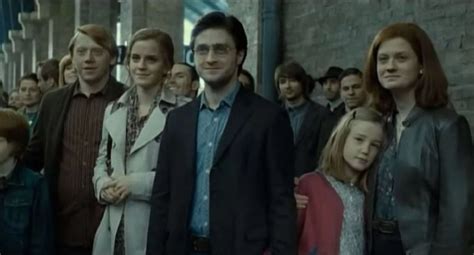 Harry Potter S 19 Years Later Scene Mirror Online