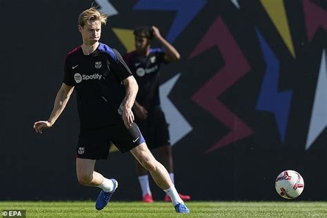 Barcelona Star Frenkie De Jong Dismisses Claims That He Earns 31m A