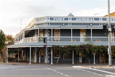 The 22 Best Pubs In Adelaide For A Purse Friendly Feast Sitchu Adelaide