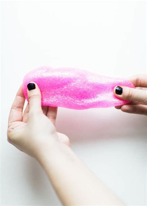 How to Make 3-Ingredient Glitter Slime || Glitter, Inc. Elmer's Glitter ...