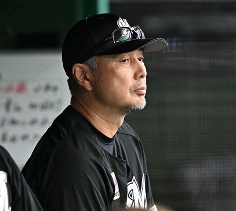 【ロッテ】吉井理人監督が来季続投へ 1年目で5位から2位へ躍進を評価 正式要請はシーズン後 プロ野球写真ニュース 日刊スポーツ