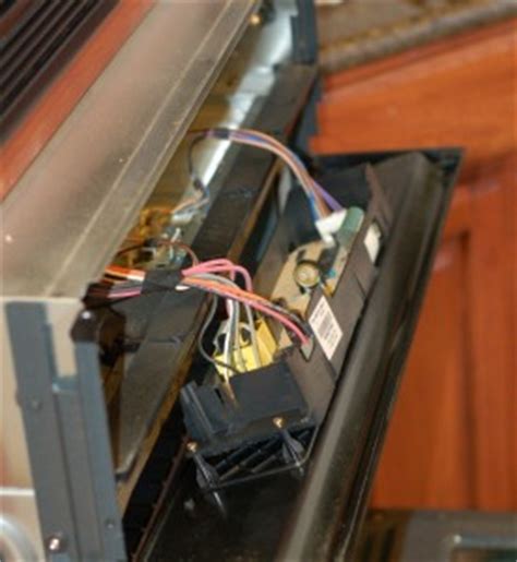 How To Remove A Whirlpool Oven Control Board