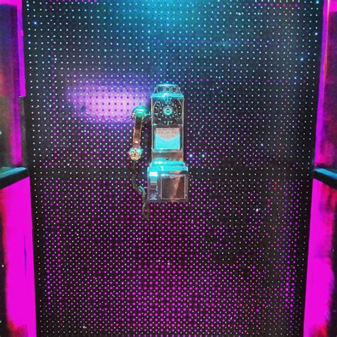 Rhinestone Phonebooth Rick Ele Flickr