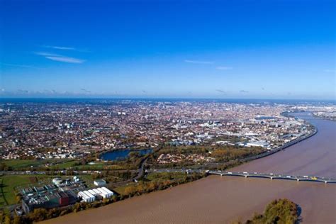 Lais Puzzle Luftaufnahme Von Bordeaux In Der Gironde Frankreich 2