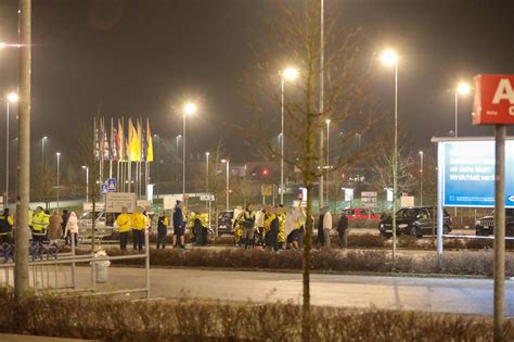 Feuerwehreinsatz Bei Ikea Sprinkleranlage L St Aus