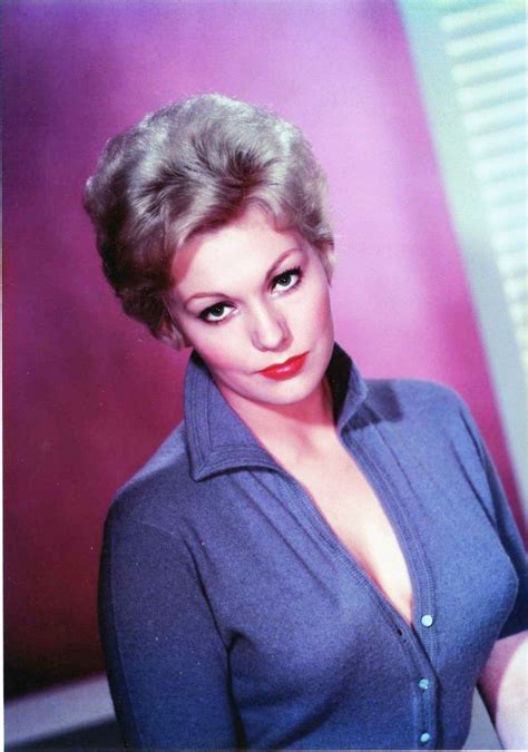 Kim Novak Hollywood Stars Hollywood Icons Hollywood Legends