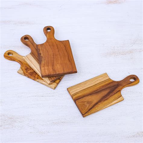 UNICEF Market Unique Teak Wood Mini Cutting And Serving Boards Set