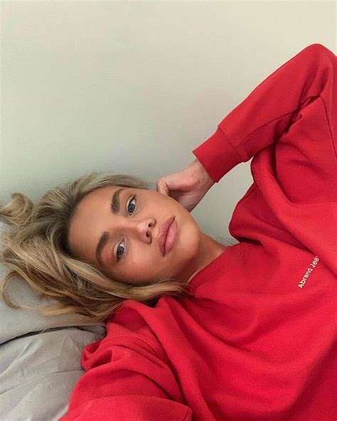 Marielle Lindahl 🍦 On Instagram “😴 In The 🏠” Instagram Pure