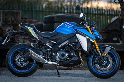 A Gazeta Suzuki Apresenta A Nova E Radical Gsx S