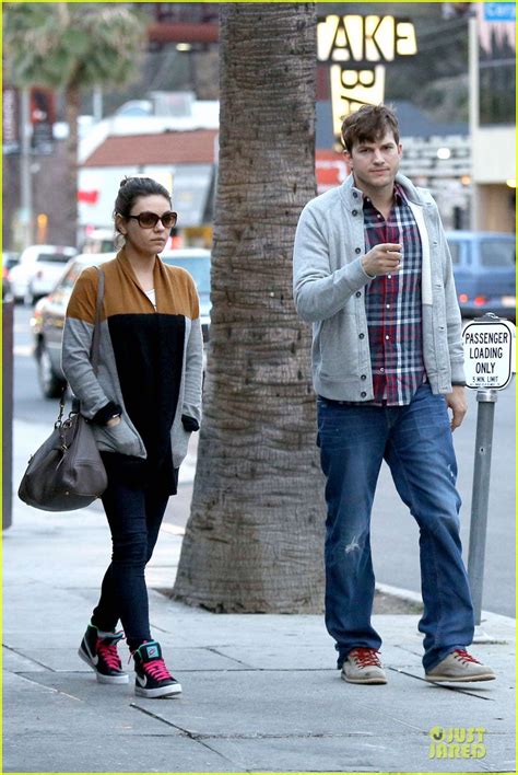 Ashton Kutcher And Mila Kunis Grab Dinner As Newly Engaged Couple Photo 3065595 Ashton Kutcher